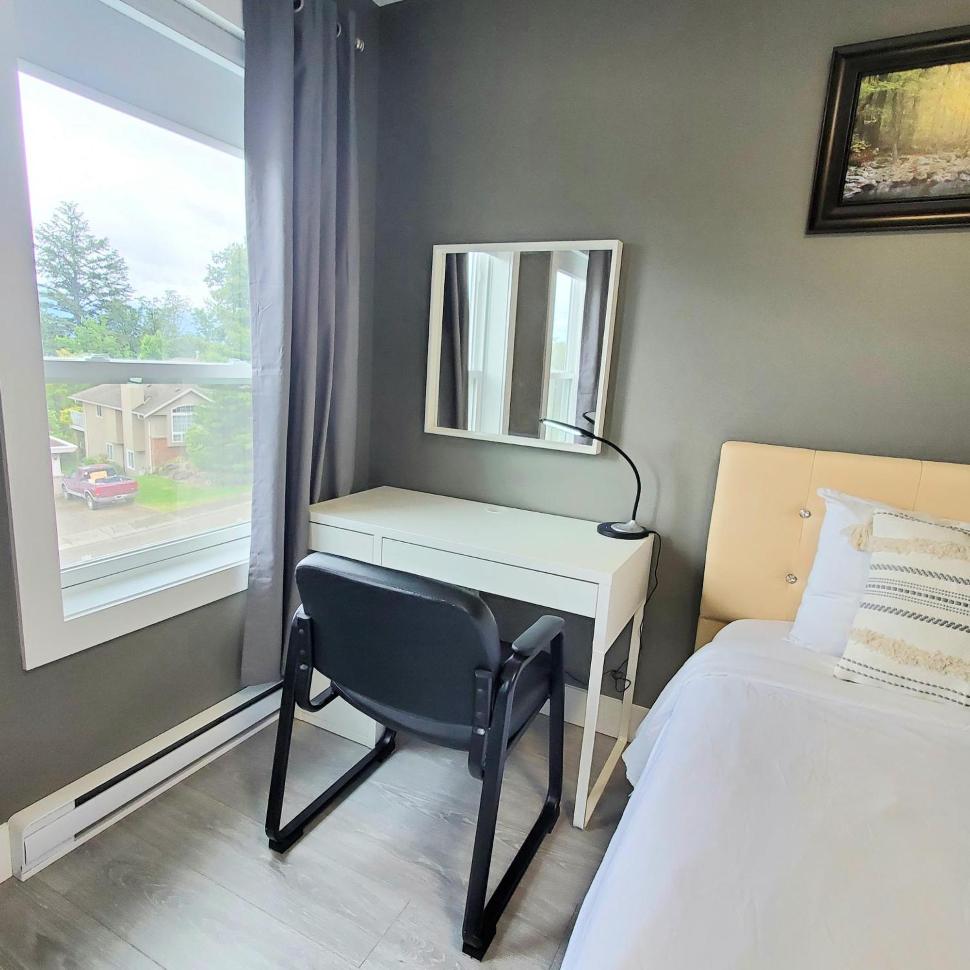 Mountain Retreat 3 Bedroom Garden House Near Heritage Park, Coliseum , Hwy 1, Fishing, Cultus Lake チリワック エクステリア 写真