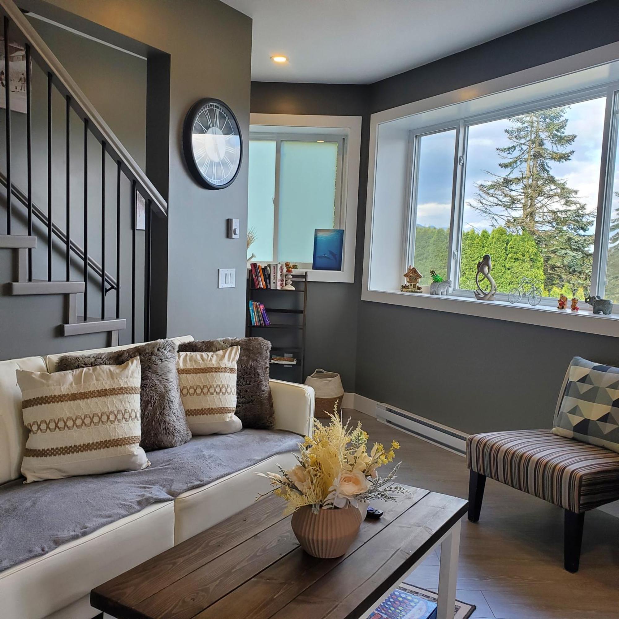 Mountain Retreat 3 Bedroom Garden House Near Heritage Park, Coliseum , Hwy 1, Fishing, Cultus Lake チリワック エクステリア 写真